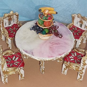 Куклы и игрушки ручной работы. Ярмарка Мастеров - ручная работа Мебель для кукол столик и 4 стульчика. Handmade.