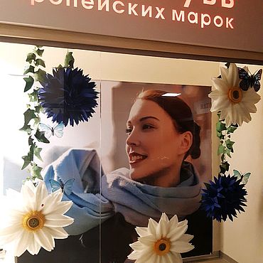 Дизайн и реклама ручной работы. Ярмарка Мастеров - ручная работа Украшение витрин большими цветами. Handmade.