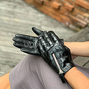 Аксессуары handmade. Livemaster - original item Women`s crocodile leather gloves. Handmade.