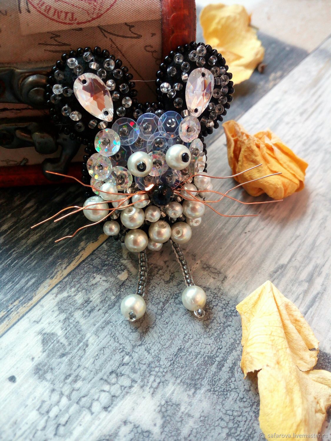 броши ми ми. брошки марины филипповой. мими москоу. броши ми ми. брелки из полимерной глины.