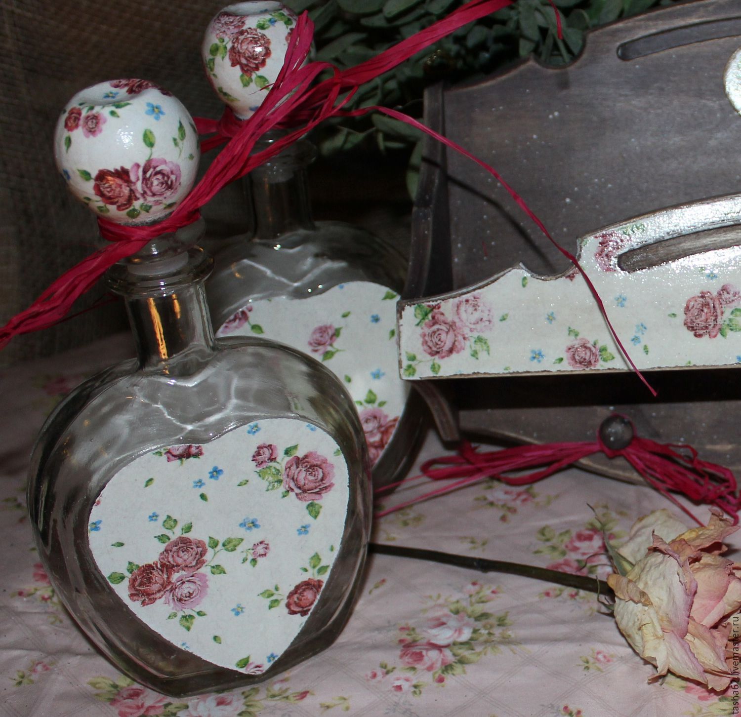 Полочка с бутылочками в интернет-магазине на Ярмарке Мастеров ...