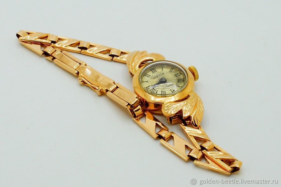 Женские золотые часы чайка с золотым браслетом. Часы Чайка 585 золотые. Часы Чайка золотые женские 591905 Chaika.