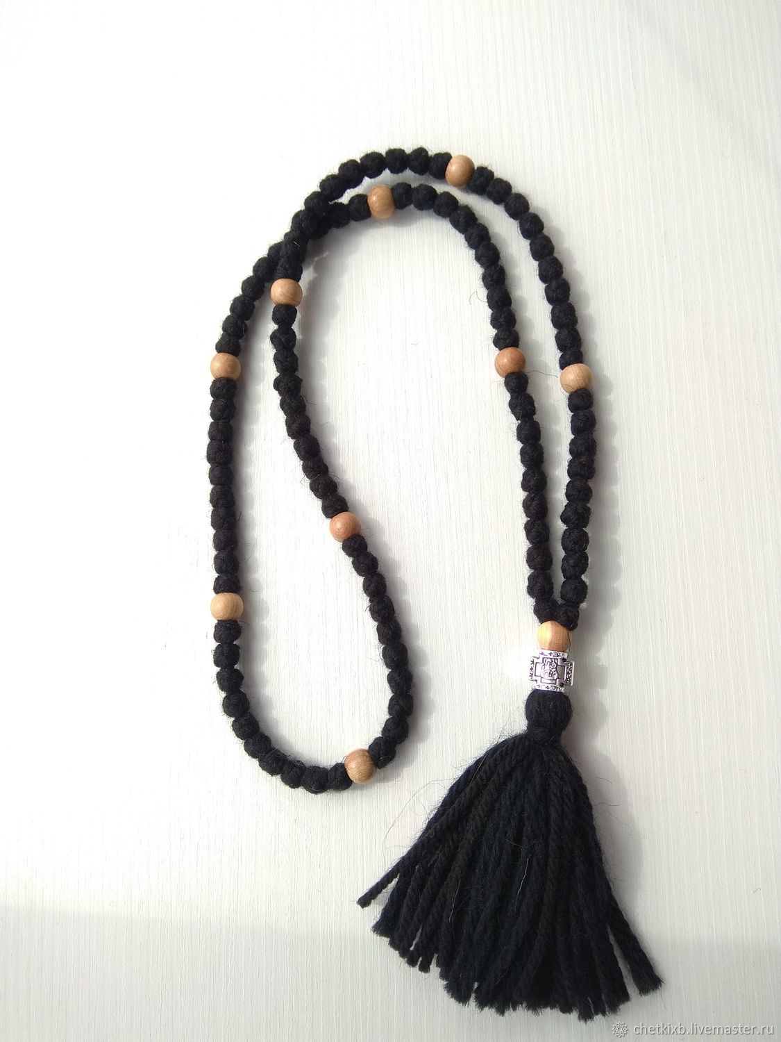 четки из шерсти православные. четки из шерстяных ниток. брояница 100 узелков. четки шерстяные узелковые на 100 молитв. четки шерстяные афонские.