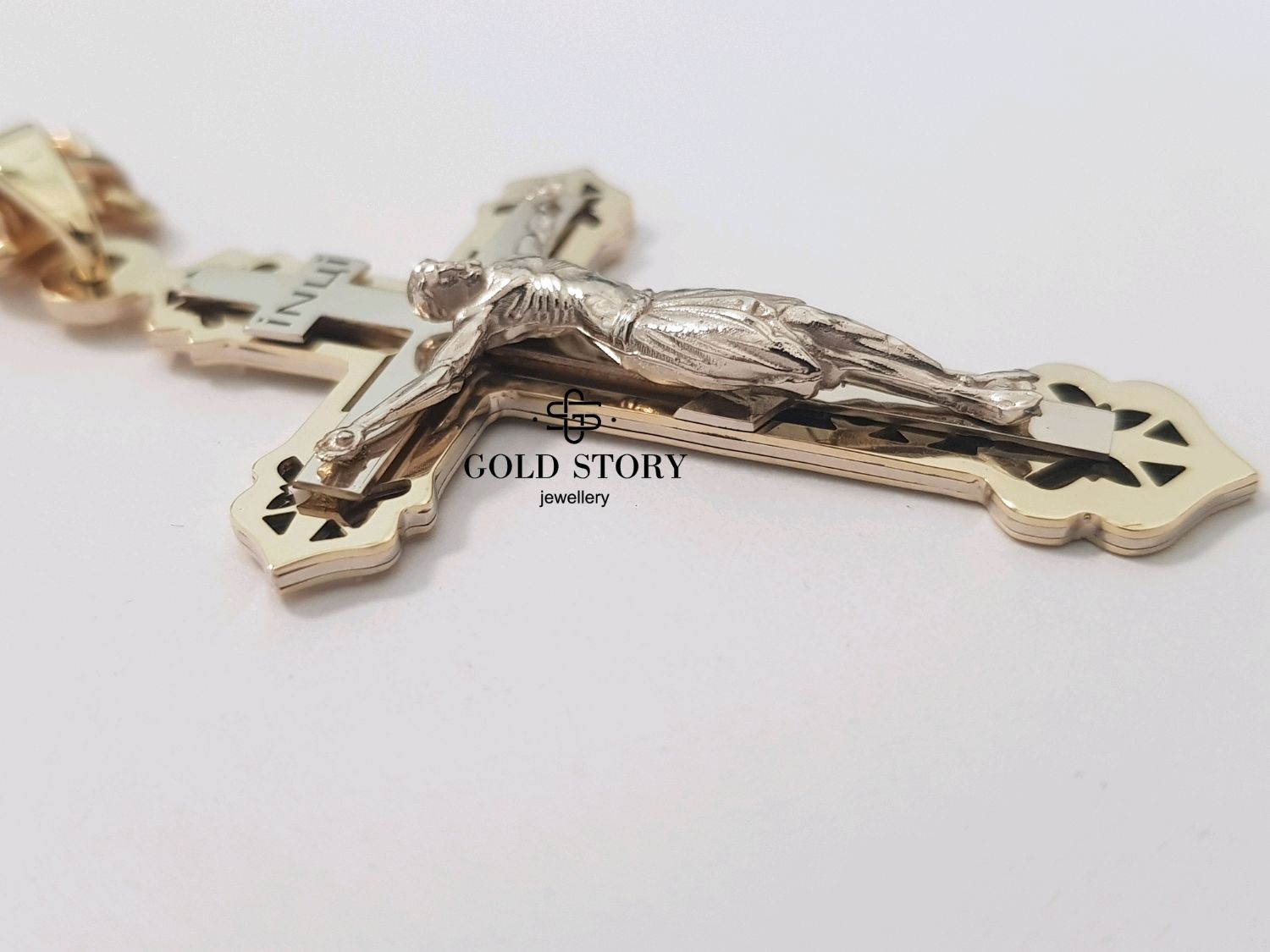 Массивные кресты из золота