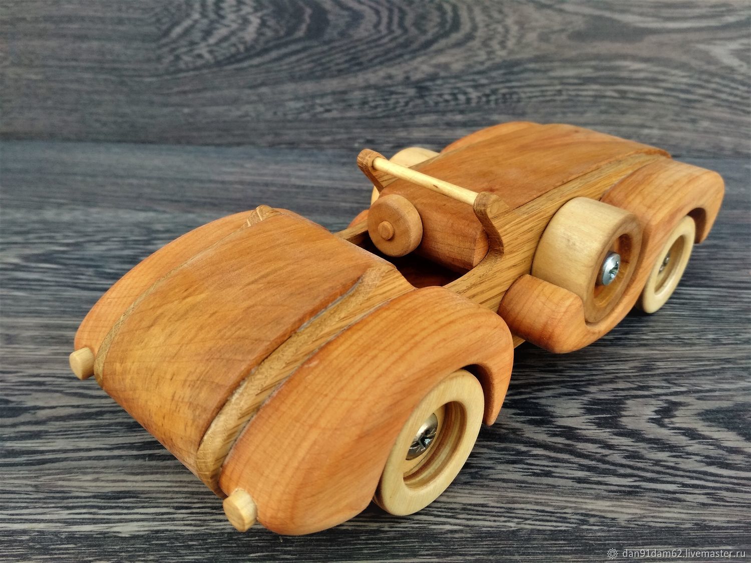 Wooden master. Машинка из дерева. Деревянные игрушки. Деревянные машинки для детей. Игрушка машинка из дерева.