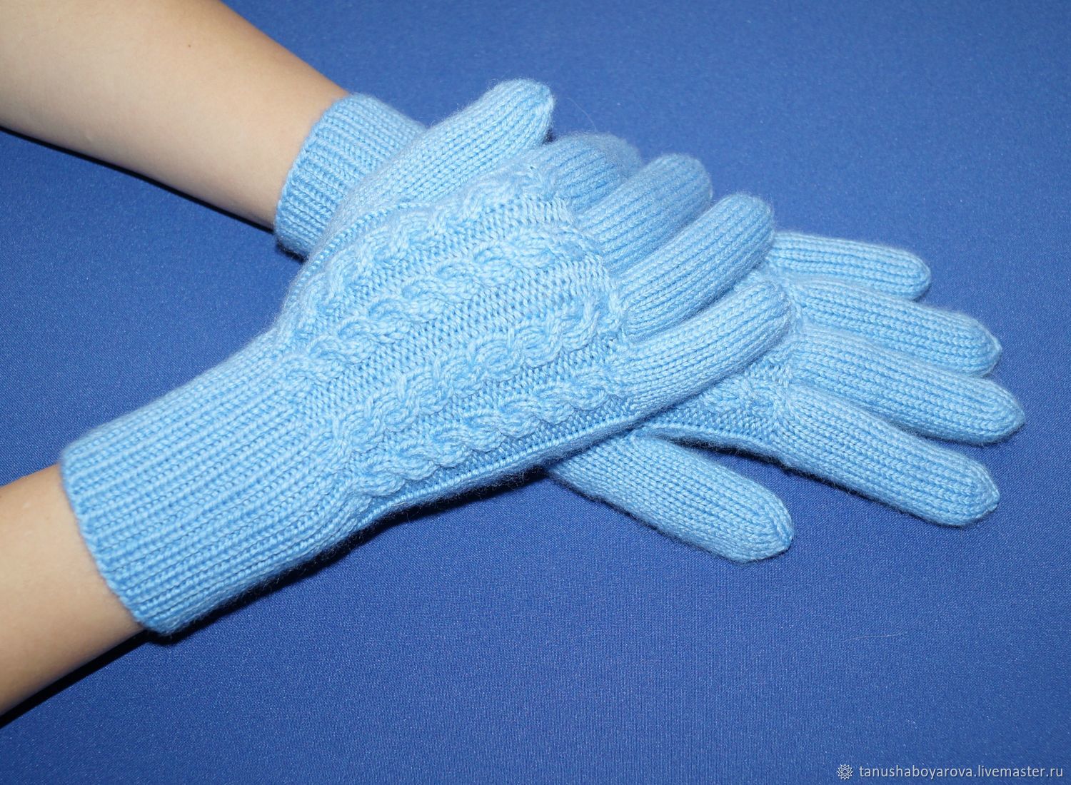 Blue gloves with pigtails.Warm, winter gloves shop online on