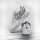 Кроссовки белые, кастом обуви Nike Air Force, крылья, ручная роспись. Кроссовки. Olgavolgoart. Роспись одежды и обуви. Кастом. Интернет-магазин Ярмарка Мастеров.  Фото №2