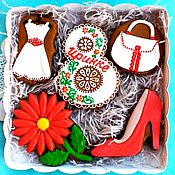 Сувениры и подарки handmade. Livemaster - original item Set the gingerbread on March 8. The gift of a friend. Gingerbread.. Handmade.