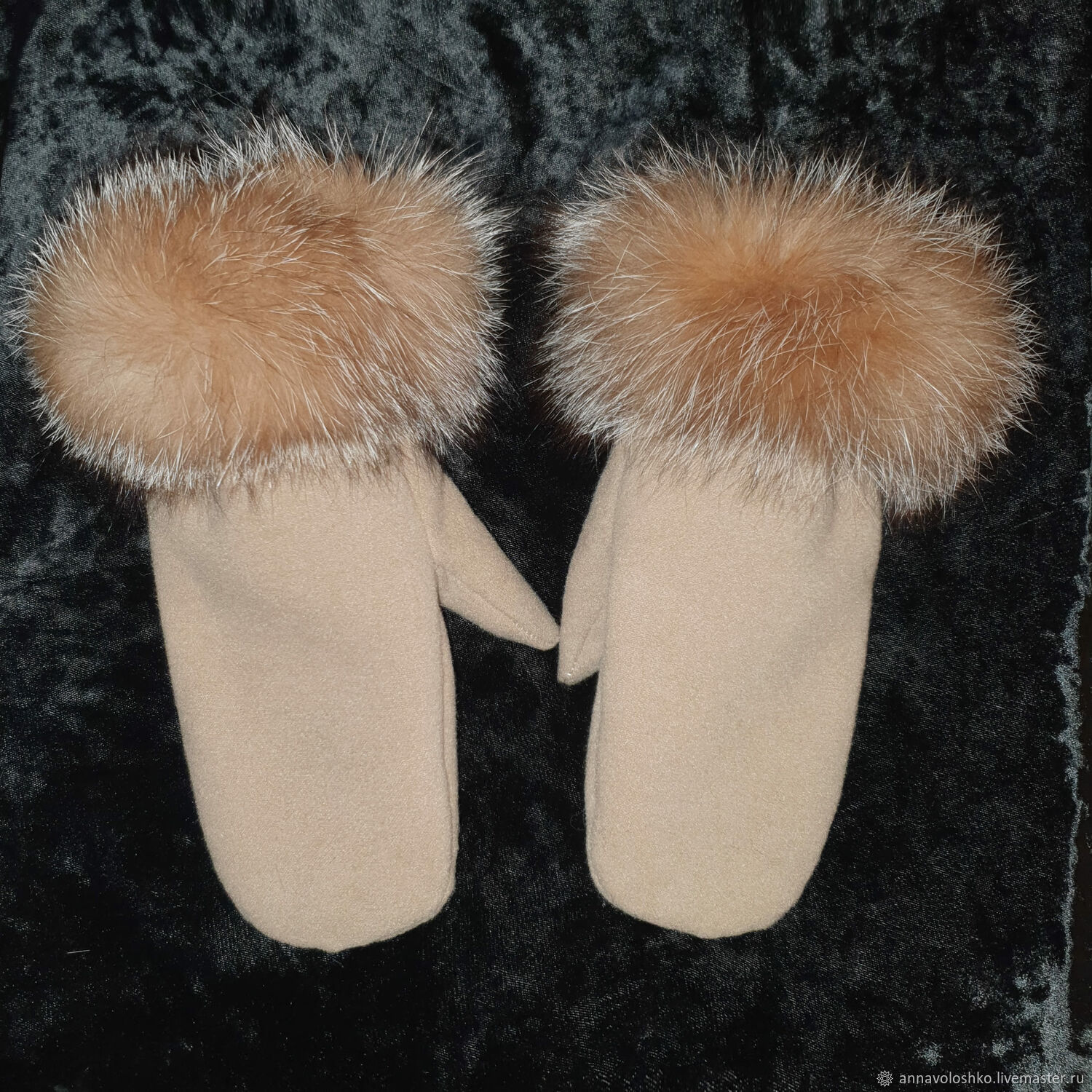 Cashmere mittens with fox bluefrost, Mittens, Moscow,  Фото №1