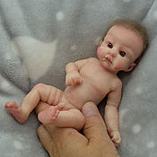 Куклы и пупсы: Полностью силиконовая малышка 10 см