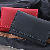 Красный кожаный кошелек в три сложения для купюр, карт, с монетницей