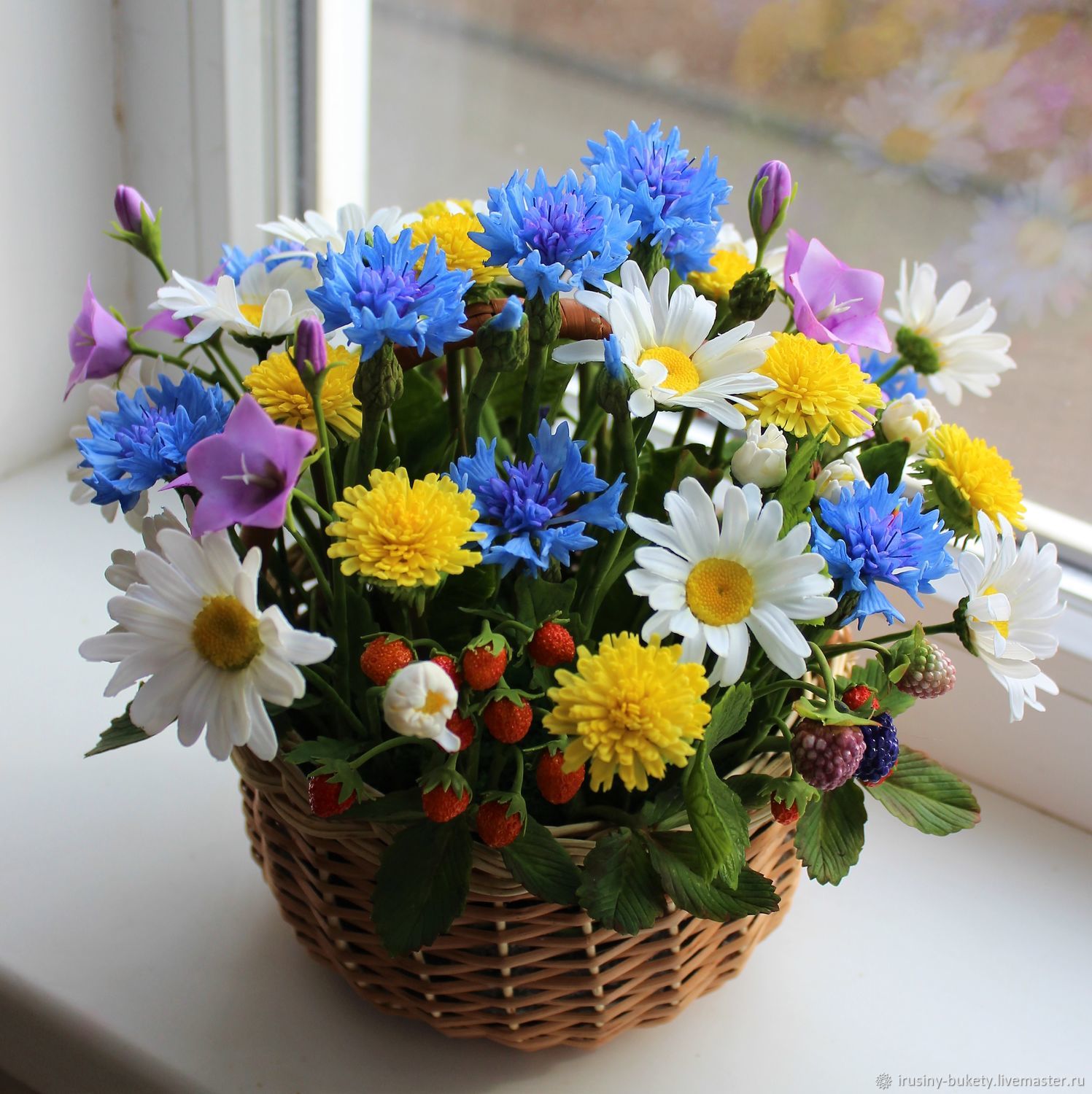Цветы: Букет полевых цветов из холодного фарфора в интернет-магазинеЯрмарка Мастеров по цене 9000 ₽ – SS7LWRU