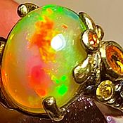 Кольца: Кольцо с натуральным Опалом и рубинами. 925