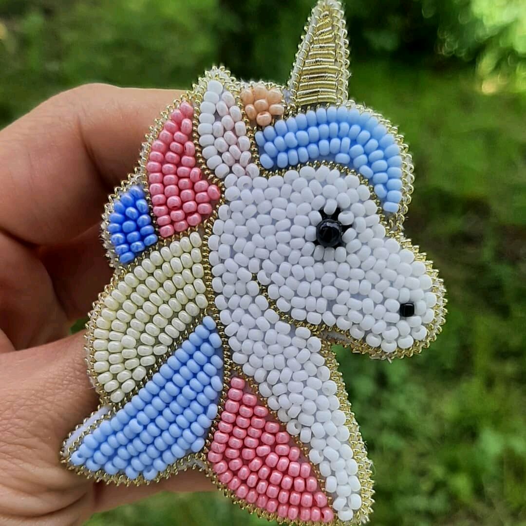 брошь единорог