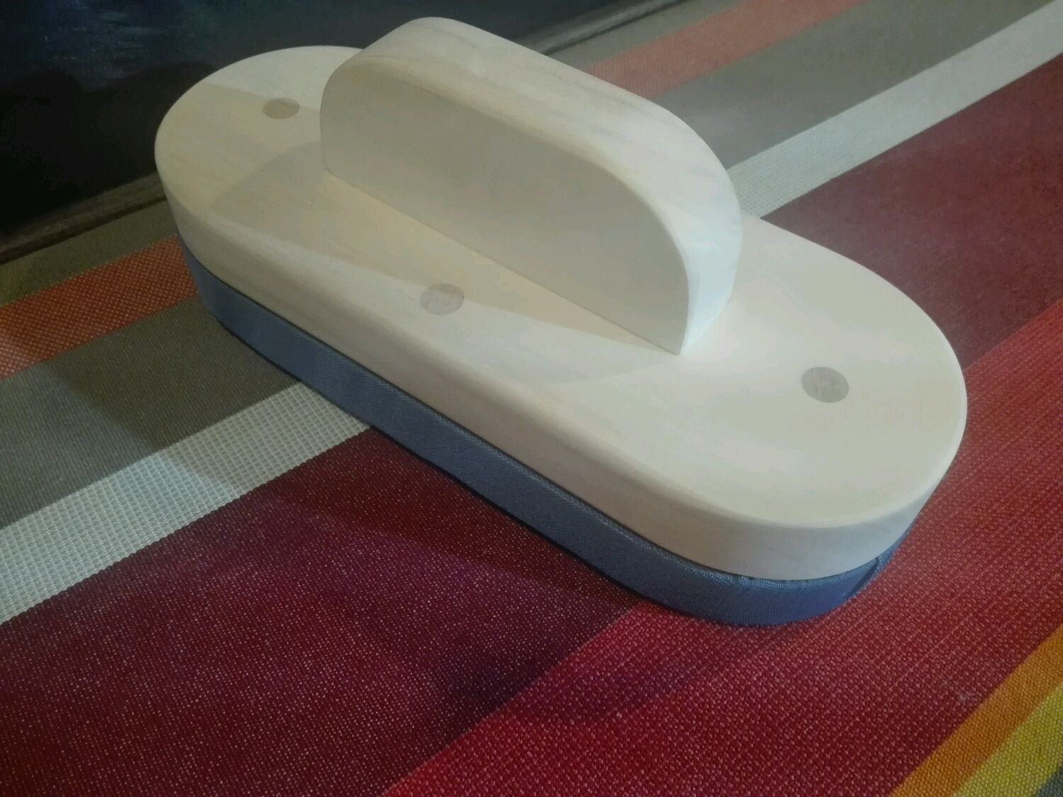 Портновский утюг. Портновский утюжок деревянный с ручкой. Колодка портновская утюжок двусторонний. Дорожный складной утюг. Утюг тяжелый.