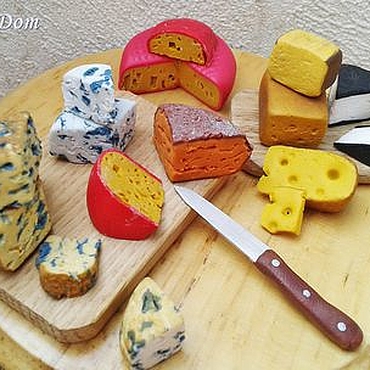 Куклы и игрушки ручной работы. Ярмарка Мастеров - ручная работа Сыры для кукольной миниатюры - Еда аксессуары для кукол. Handmade.
