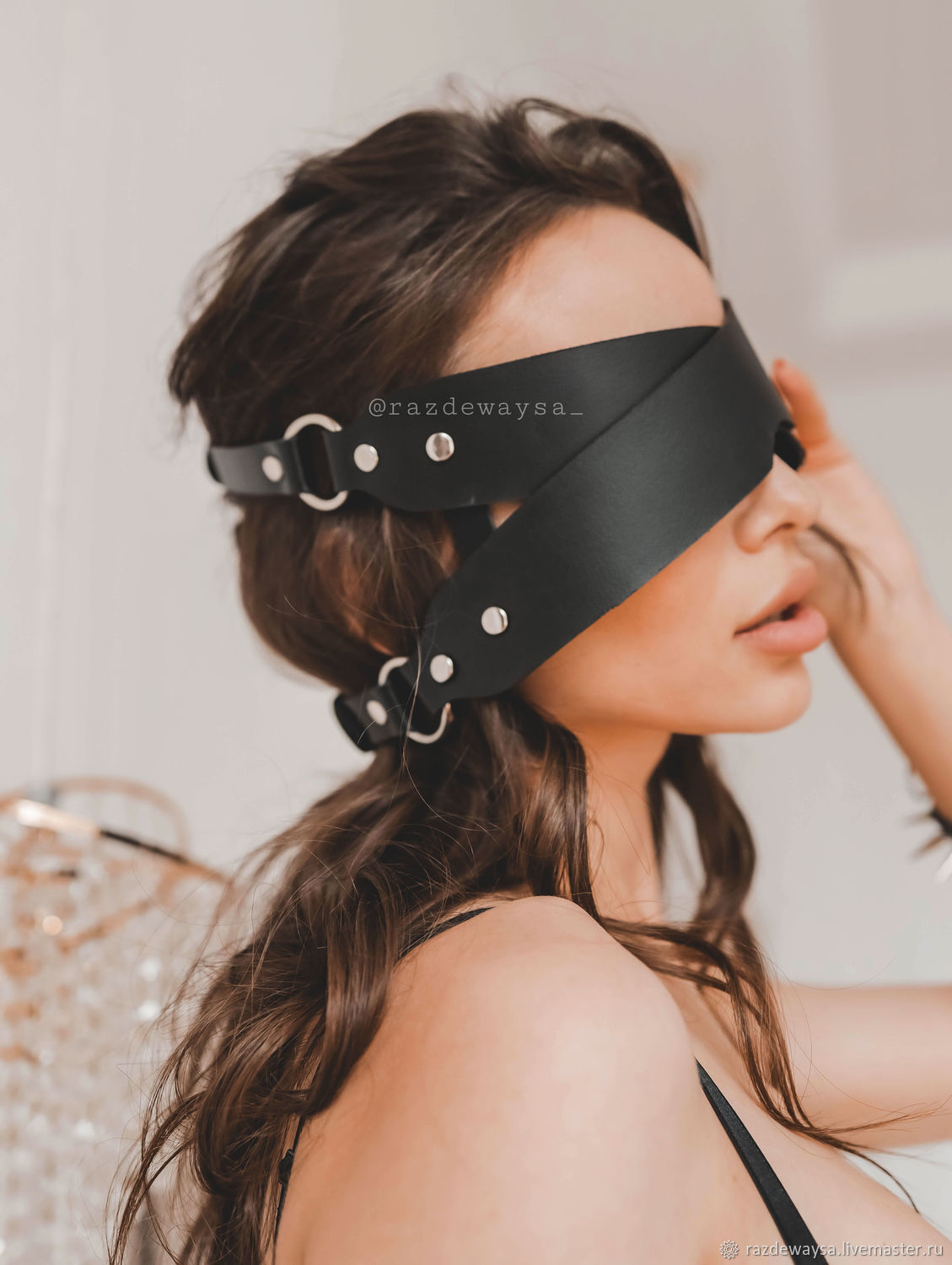 Маска на глаза. Кожаная маска на глаза. Sitabella кожаная маска. Бдсм кляп повязка на глаза. Маска на глаза.