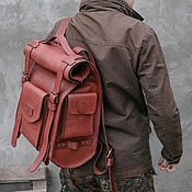 Leather backpack dark 
