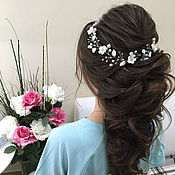 Свадебный салон handmade. Livemaster - original item Bridal hair decoration with flowers and leaves handmade. Handmade.