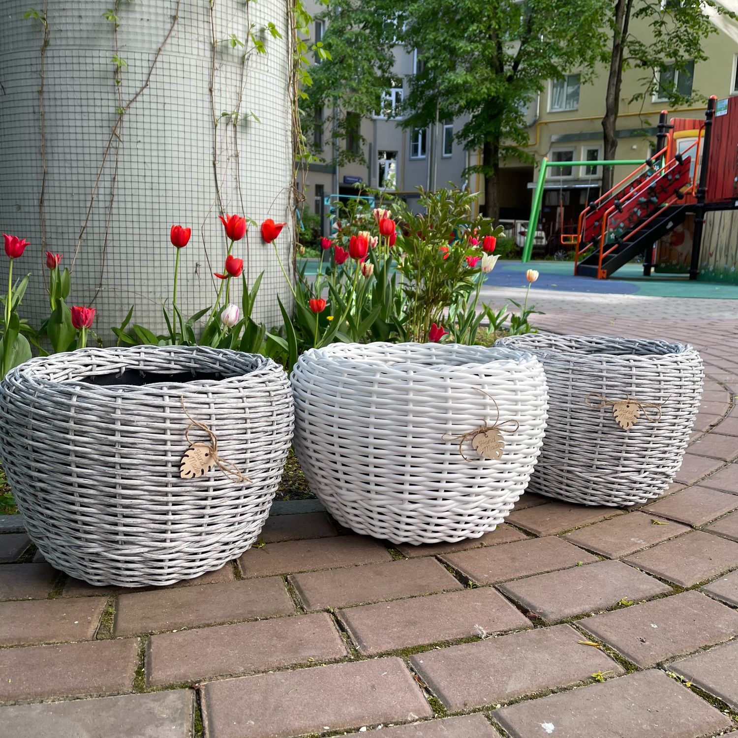 Кашпо из ротанга