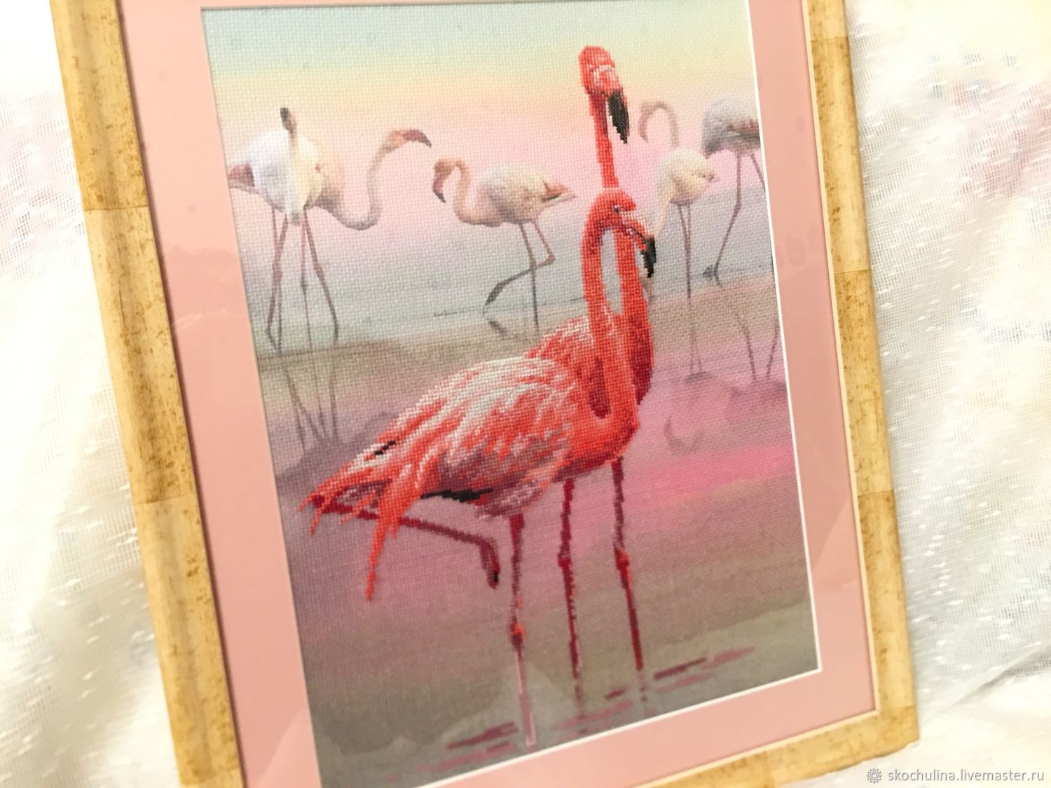 Фламинго готовая вышивка