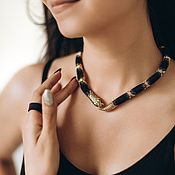 Jewelry set: pendant and earrings bead 