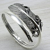 Украшения handmade. Livemaster - original item Felt Feather Bracelet with lock made of 925 sterling silver SER0055. Handmade.