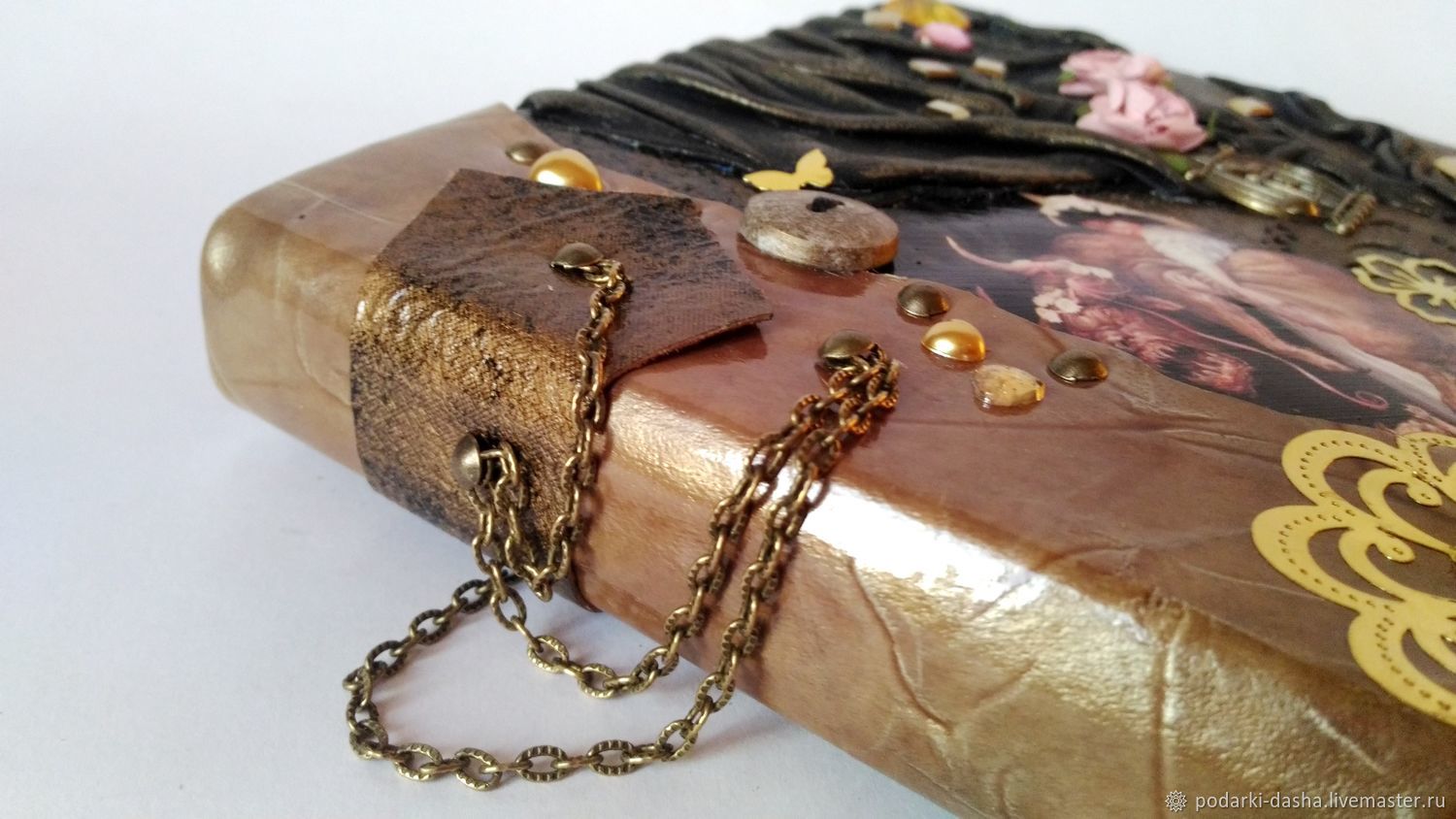 кожаный подарок женщине. подарки из кожи в итальянском стиле. кожаная сумка. кожаный подарок женщине. сувениры из кожи.