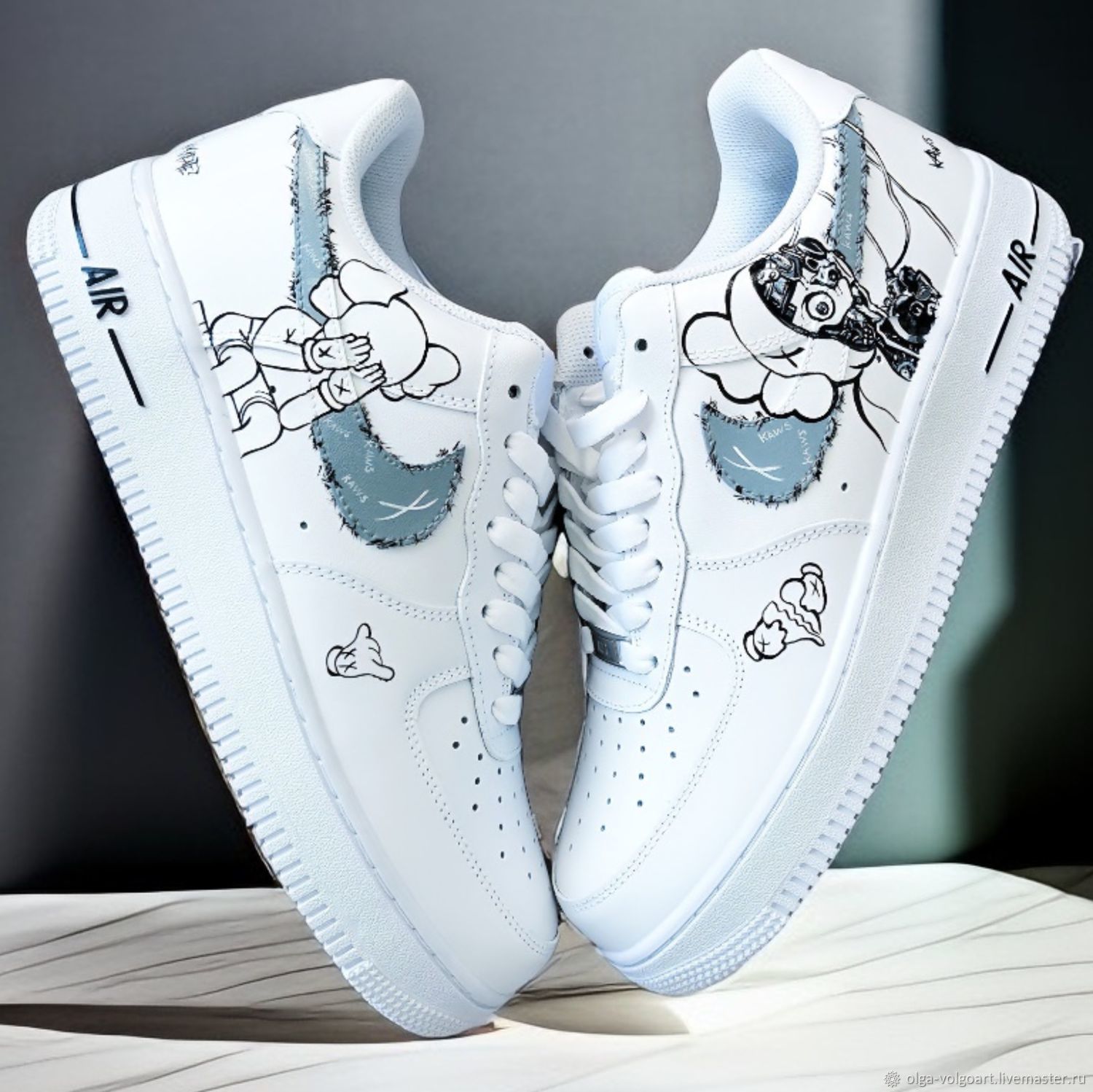 Кроссовки белые с рисунком, кастом Nike Air Force, kaws,ручная роспись в  интернет-магазине Ярмарка Мастеров по цене 9500 ₽ – TP4EERU | Кроссовки,  Волжский - доставка по России