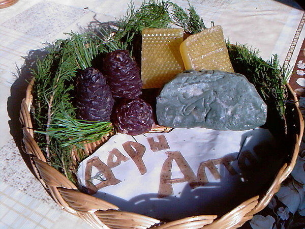 Набор мыла - Шишки(кедровое мыло), Соты(медов