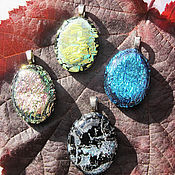 Подарки ручной работы. Ярмарка Мастеров - ручная работа Яркий овал. Яркий кулон, фьюзинг.. Handmade.