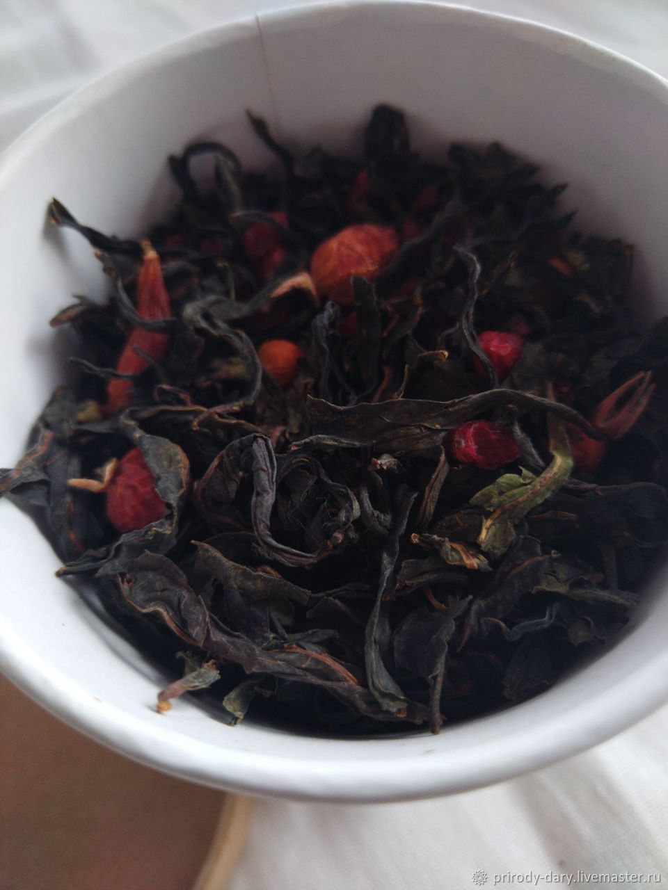 Иван чай с барбарисом и шиповником купить в интернет-магазине Ярмарка ...