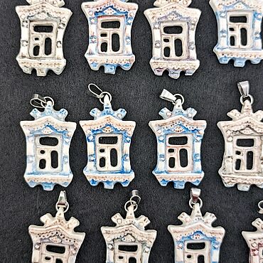 Украшения ручной работы. Ярмарка Мастеров - ручная работа Кулон фарфоровый "Окошко ажурное"(3). Handmade.