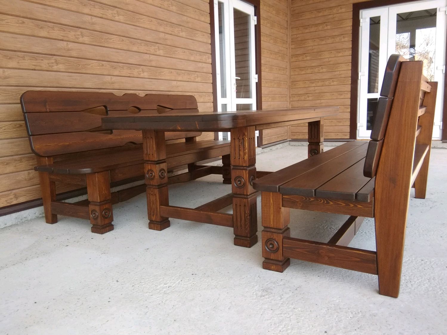 Деревянные столы для дачи