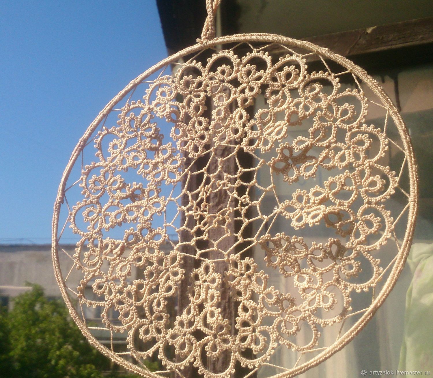 Бежевый подвес на окно Лесная поляна, диаметр 16 см в интернет-магазине ...