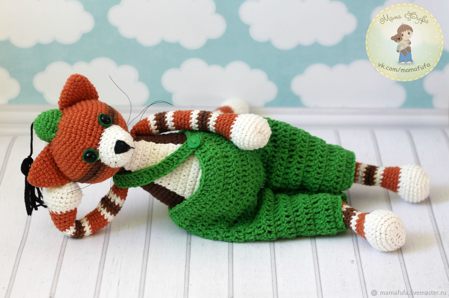 This master class will teach how to create a toy-pendant knitted cat This master class will teach how to create a toy-pendant knitted cat
