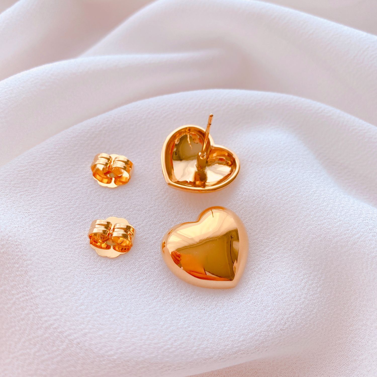 Винтаж: UVELINA Серьги-пусеты \"Золотое сердце\" (маркировано) купить в ...