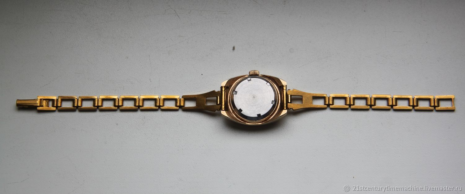 Часы Чайка 17 камней СССР женские позолоченные