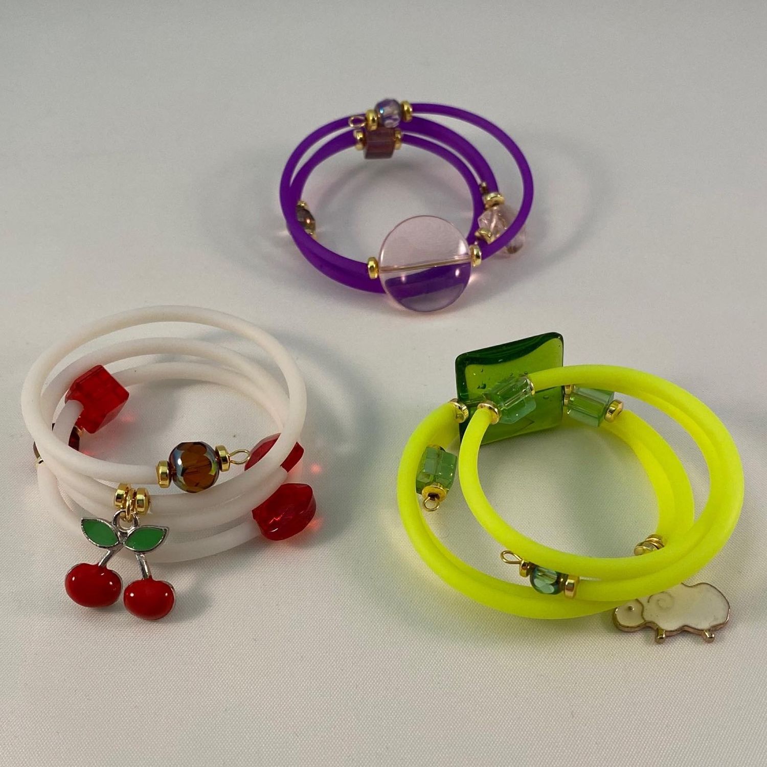 Детские браслеты комплект Лето – заказать на Ярмарке Мастеров – KSTMQRU