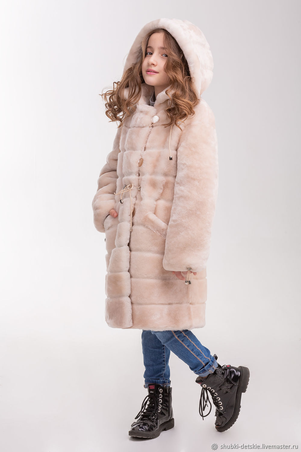 Light Mouton fur coat 
