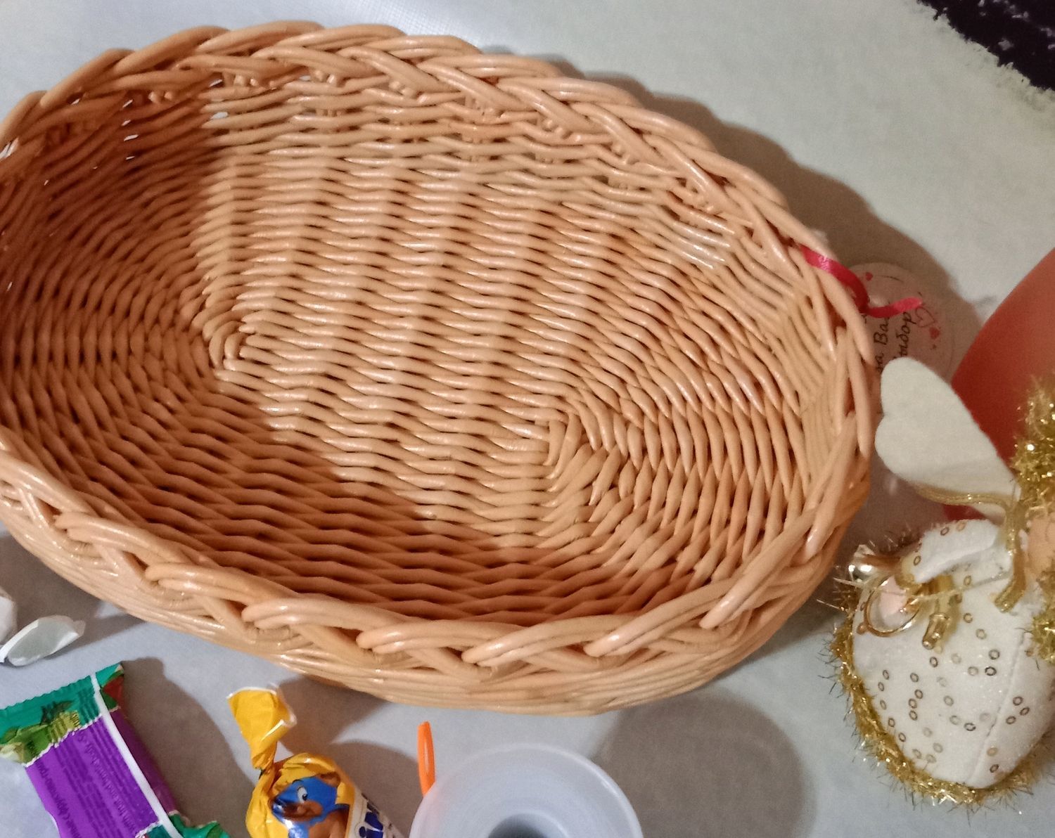 Поднос из бумажной лозы