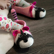 Обувь ручной работы handmade. Livemaster - original item Felted Baby Pink Raccoon Slippers. Handmade.