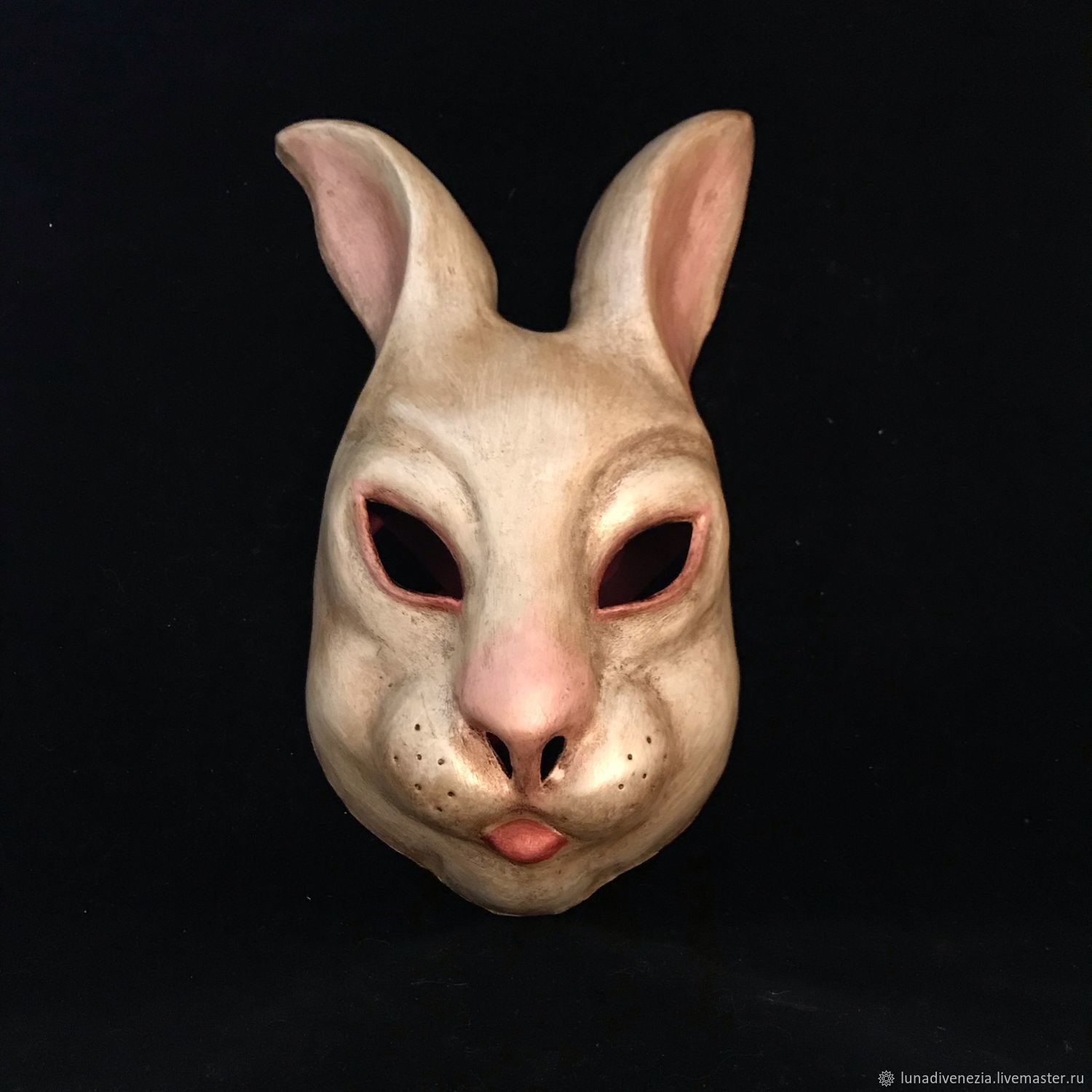 Зайцева маска. Маска "кролик". Кроличья маска. Венецианская маска кролика. Карнавальная маска кролика.