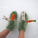 Шерстяные женские варежки на любую руку заяц любит морковку. Варежки. Galka-toys. Интернет-магазин Ярмарка Мастеров.  Фото №2