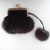 Bag made of fur and leather on the clasp
