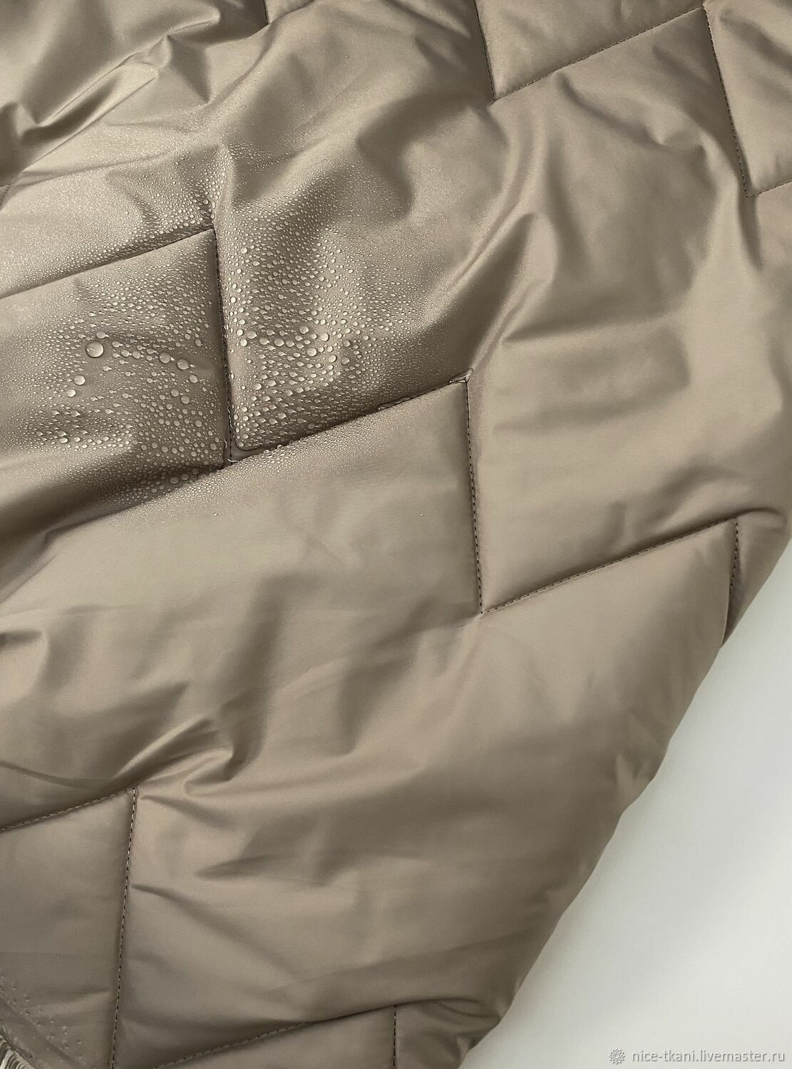 двусторонняя стежка на синтепоне применение. двусторонняя стежка ткань. двусторонняя стежка ткань. стежка двухсторонняя курточная. подкладка на синтепоне.