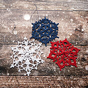 Сувениры и подарки handmade. Livemaster - original item Set of 3 knitted tricolor snowflakes. Handmade.