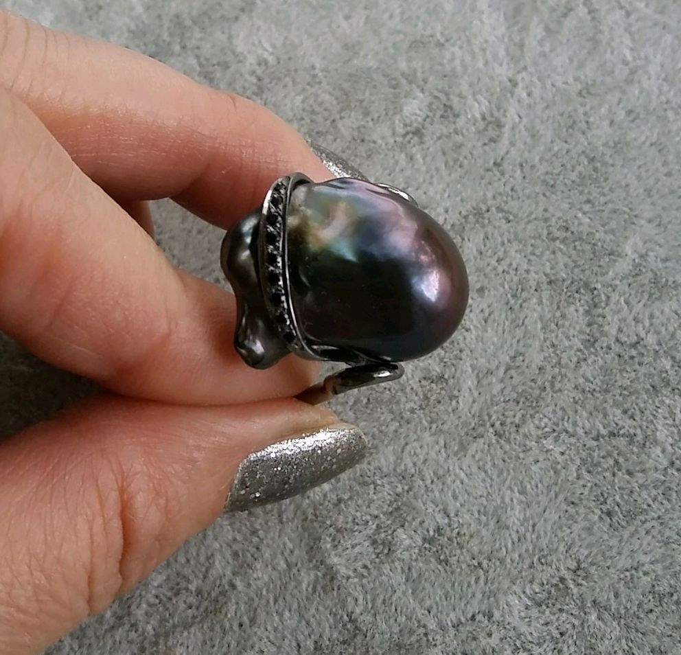 Кольцо из черного жемчуга