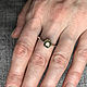 Натуральный необработанный желтый зеленый Сапфир в серебряном кольце. Кольца. Shukra Натуральные драгоценные камни. Ярмарка Мастеров.  Фото №5