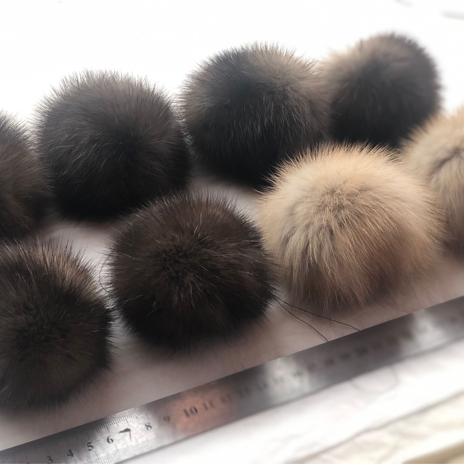 Помпоны из соболя и куницы купить на Ярмарке Мастеров